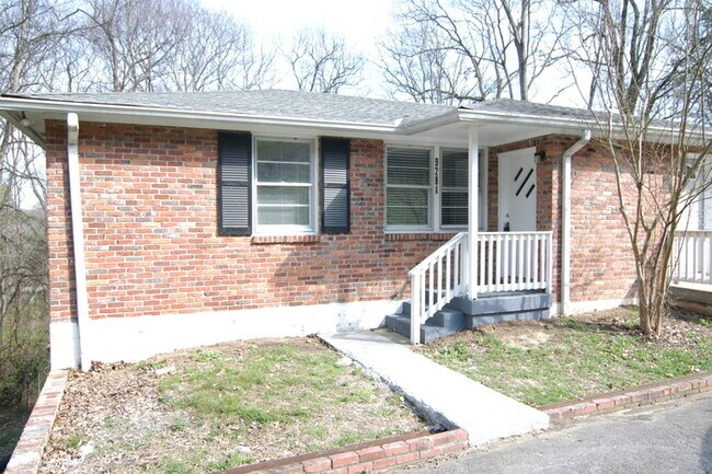 Building Photo - West Nashville Gem!!!