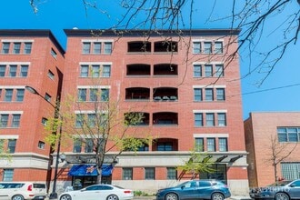 Building Photo - 1148 W Monroe St