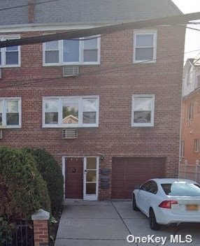 Primary Photo - 39-12 211th St