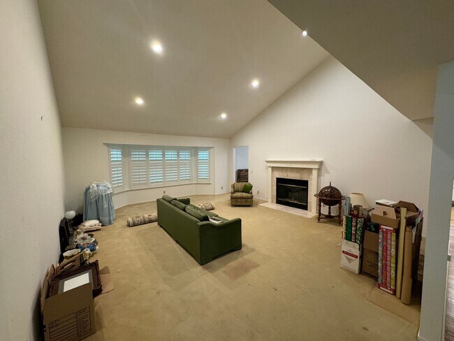 Foto del edificio - Exceptional Custom Home in Orcutt