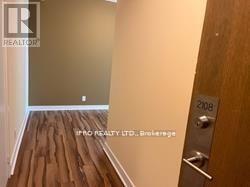 Building Photo - 3985-3985 Grand Park Dr