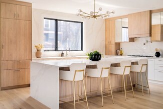 Building Photo - 27 Cross St