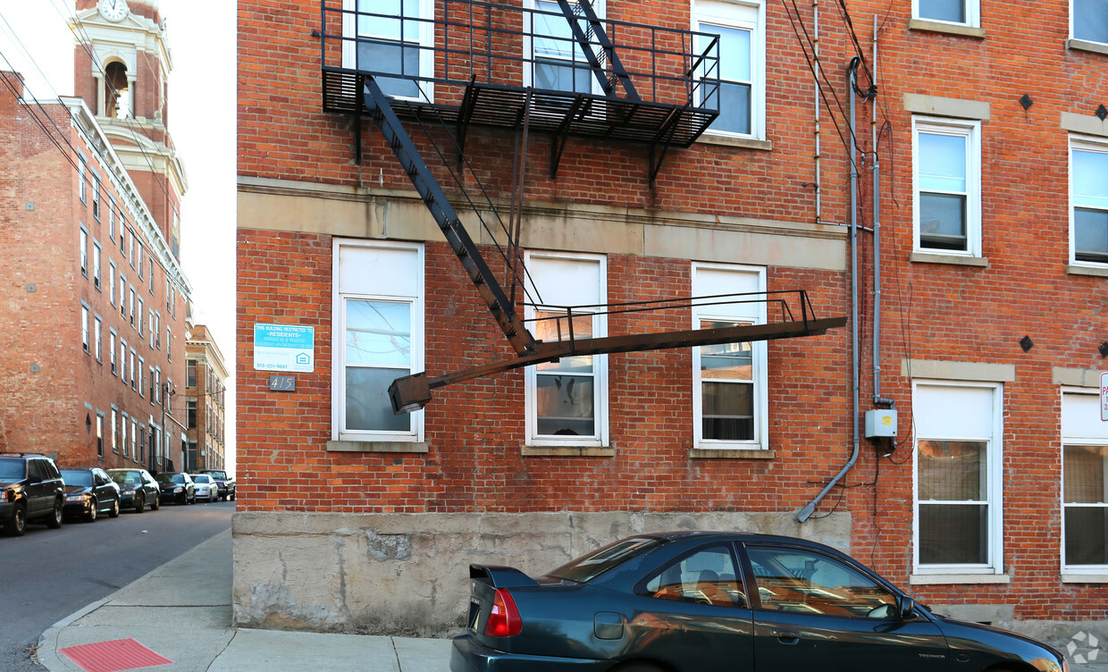 Building Photo - Pendleton III Apartments