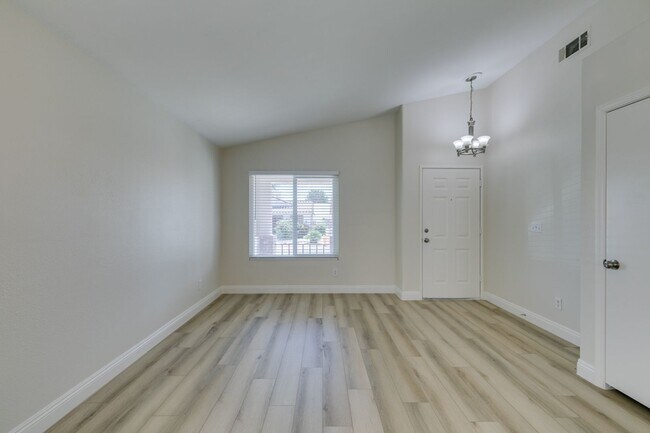 Building Photo - GATED, MOVE IN READY, SINGLE STORY, 3 BEDROOM HOME, FRESHLY RENOVATED