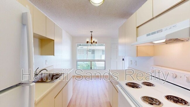 Building Photo - 94-1045 Paha Pl.