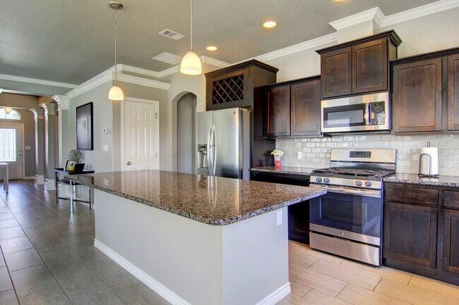Building Photo - 7218 Bryson Way