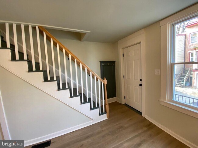 Foto del edificio - 742 St Joseph St