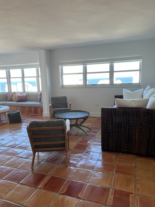 Photo - 1881 Washington Ave Apartment