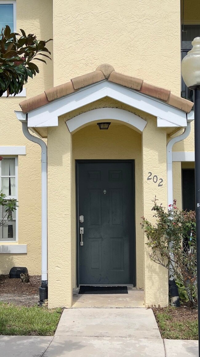 Foto del edificio - 148 SW Peacock Blvd