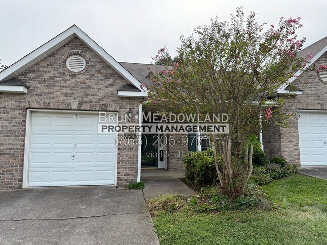 Building Photo - 1555 Ellery Ln