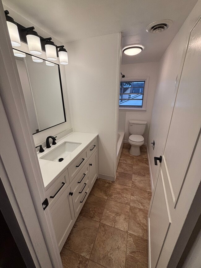 Bath - 257 W 1st St