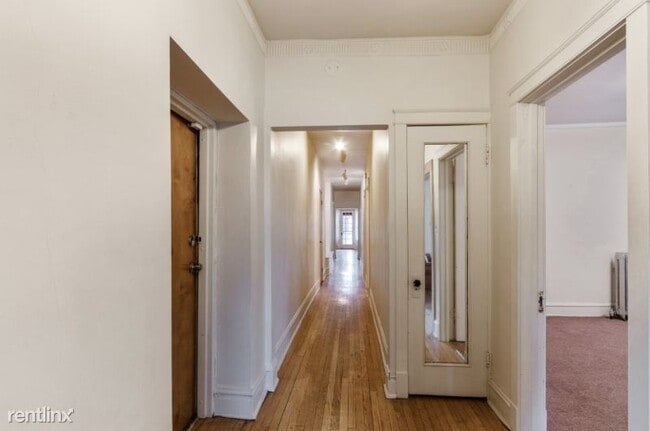 Building Photo - 4 br, 2 bath Condo - 5124 S Greenwood