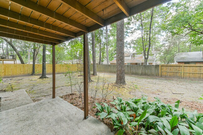 Foto del edificio - 2051 Oak Shores Dr