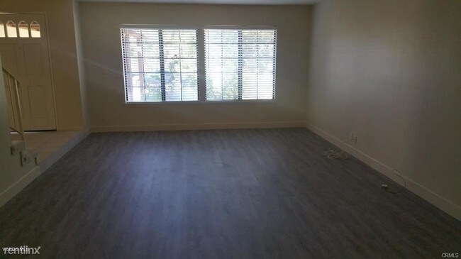 Building Photo - 4 br, 3 bath House - 3682 Sunset Knolls Dr