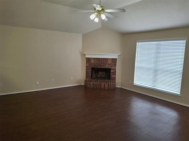 Building Photo - 2421 Collier Dr
