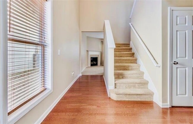 Foto del edificio - 5430 Crestwick Wy