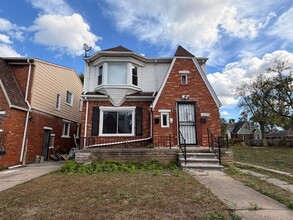 Building Photo - 16728 Woodingham Dr