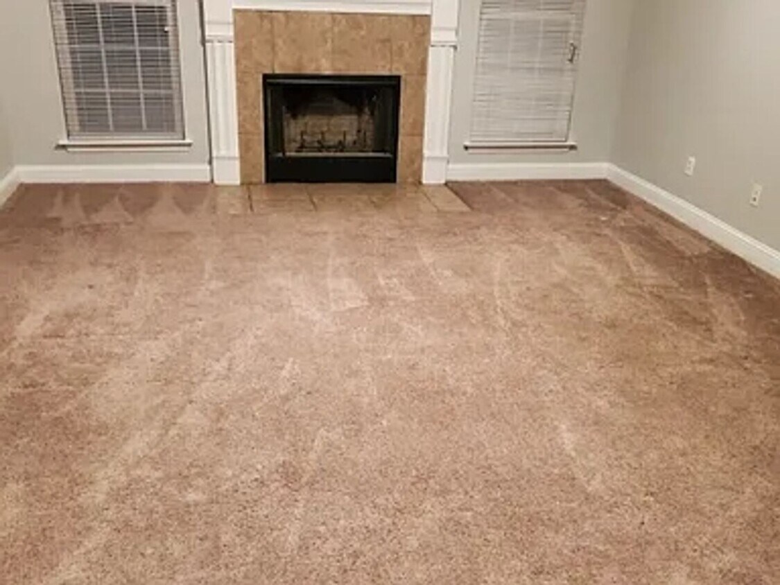 Foto principal - 141 Pine Arbor Dr