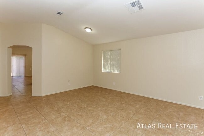 Building Photo - 5408 Ravana Ave