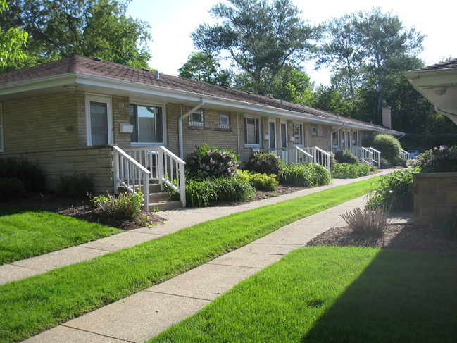 Building Photo - 5009 Florence Ave