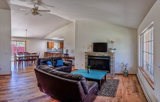 Foto del edificio - 2559 Janece Dr