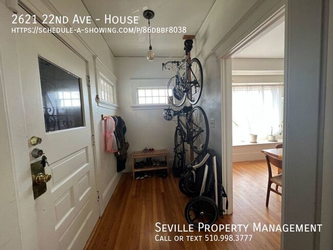 Building Photo - Charming 2 Bedrooms / 1 Bathroom + Loft Home
