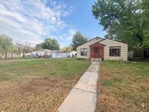 Building Photo - 2837 Virginia Ave S