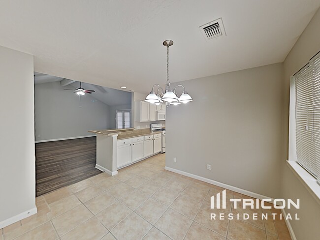 Building Photo - 16715 Summer Dawn Lane Houston TX