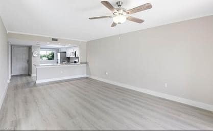 Building Photo - 152 Cypress Way E
