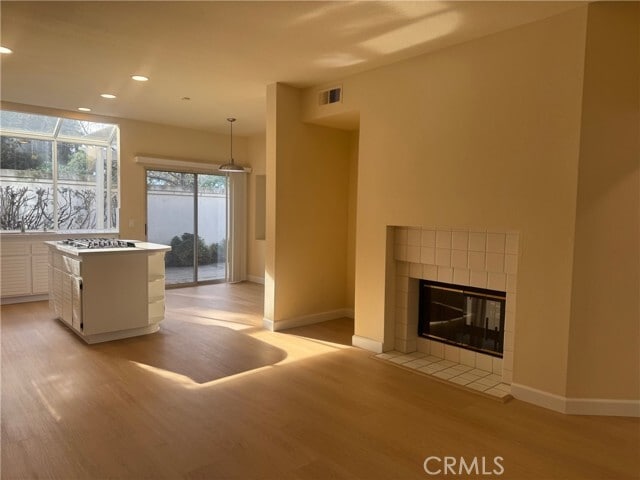 Building Photo - 5 Belcanto