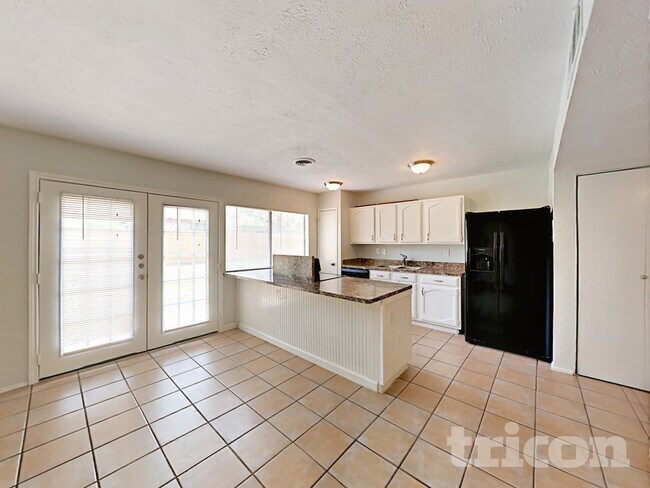 Building Photo - 7006 Blackberry Dr