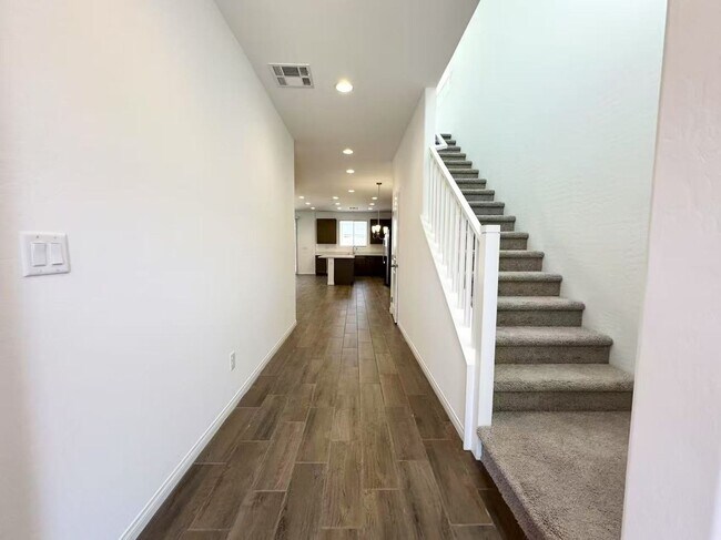 Foto del edificio - Brand New Richmond American Designer Home