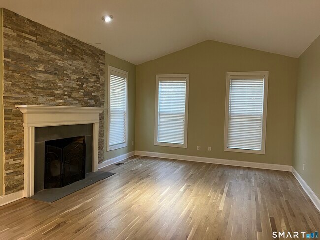 Foto del edificio - 22 Alcott Way