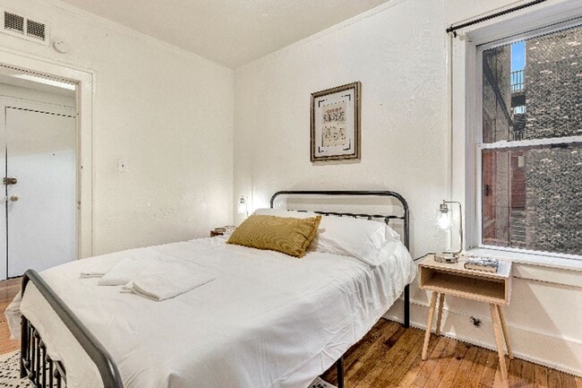 Building Photo - CASS D APARTMENTS-516 Kirby