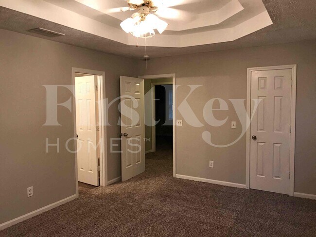 Foto del edificio - 9129 Village Dr NW