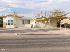 Building Photo - 8005 Edgemere Blvd