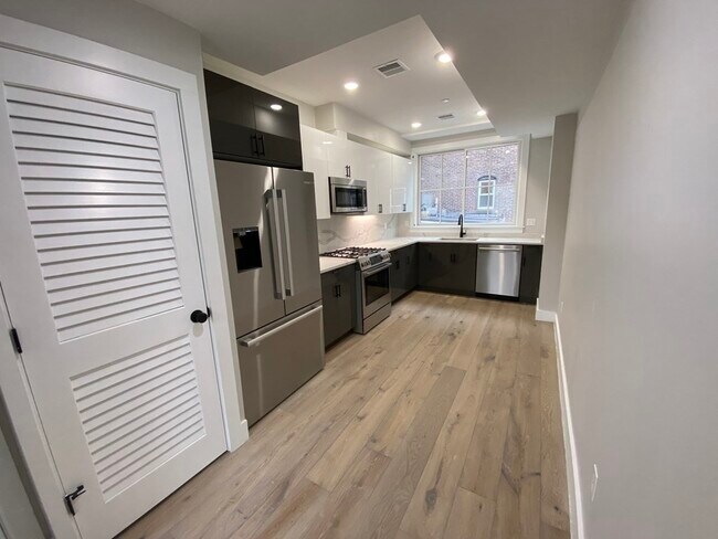 Foto del edificio - 295 Somerville Ave