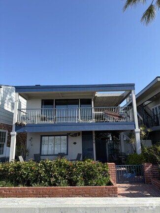 Building Photo - 706 S Bay Front
