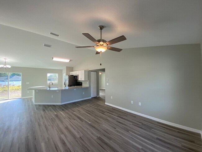 Foto del edificio - Great SE Ocala Home 3/2/2 **Won't Last**