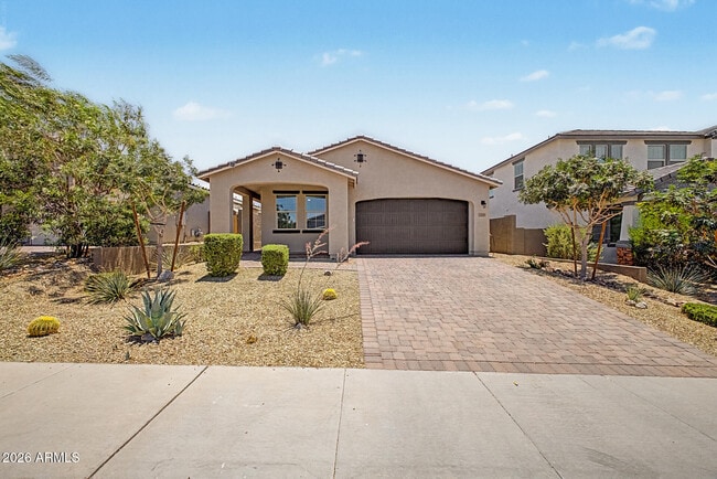 Building Photo - 17239 W Desert Sage Dr