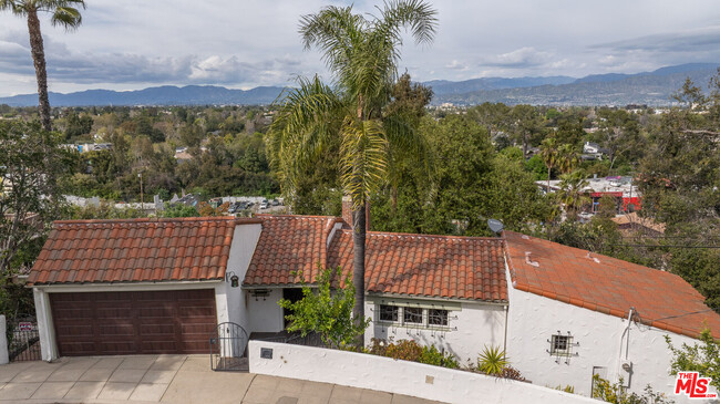 Building Photo - 11539 Sunshine Terrace