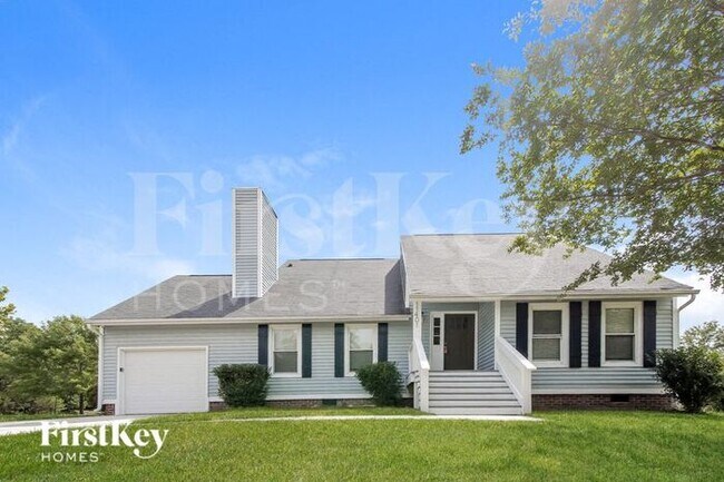 Building Photo - 11401 5 Cedars Rd