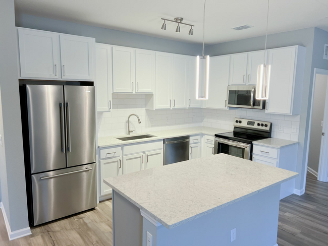 kitchen 815.jpg - The Preserve Luxury Apartments