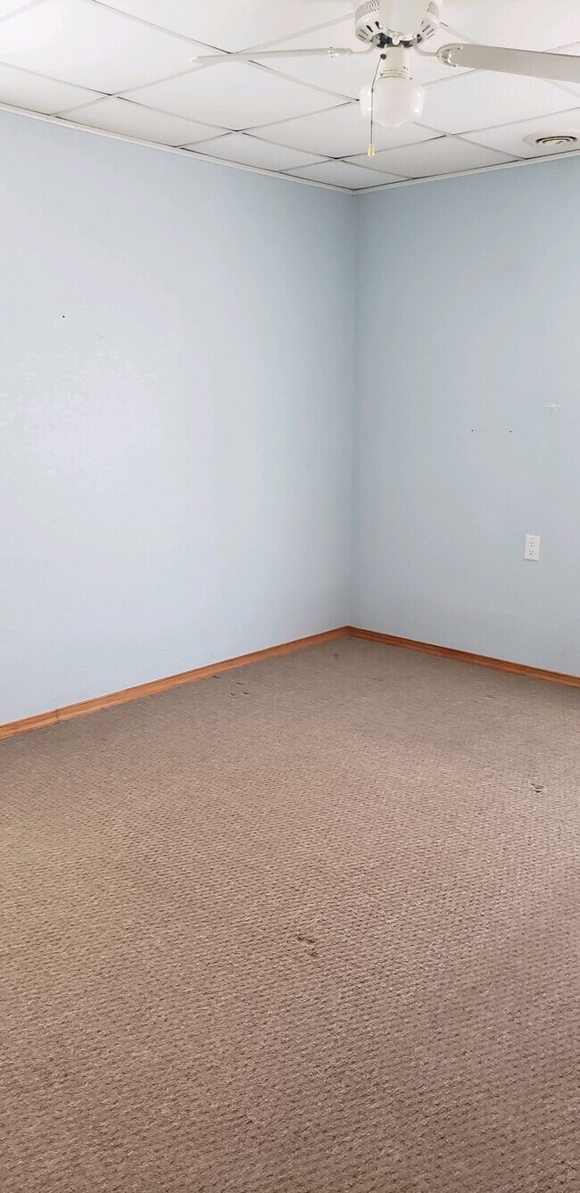 Foto del edificio - 1221 Garden Ln