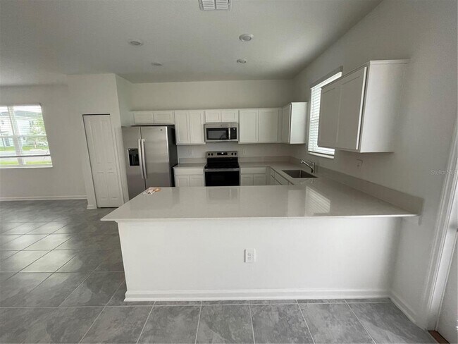 Building Photo - 218 Nine Iron Dr