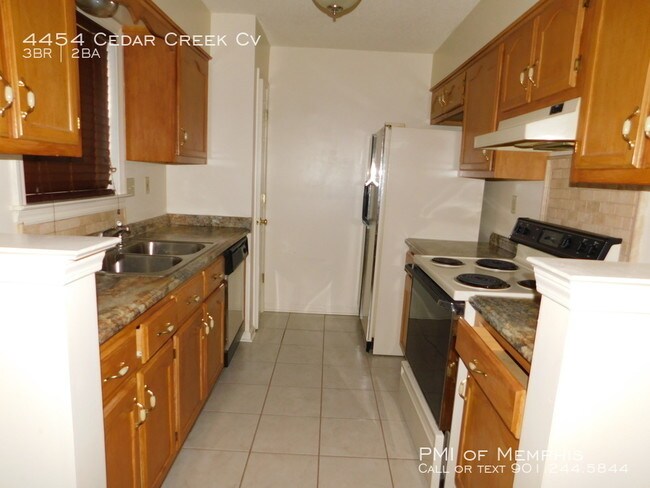 Foto del edificio - 4454 Ceder Creek Cove