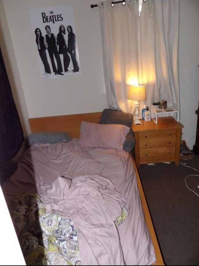 Foto del edificio - 1918 Jane St