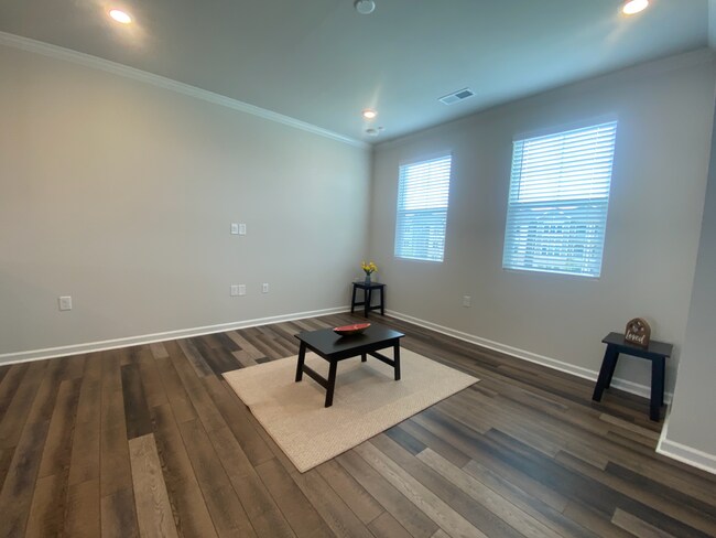 Foto del edificio - Room in Townhome on Kasota Ln
