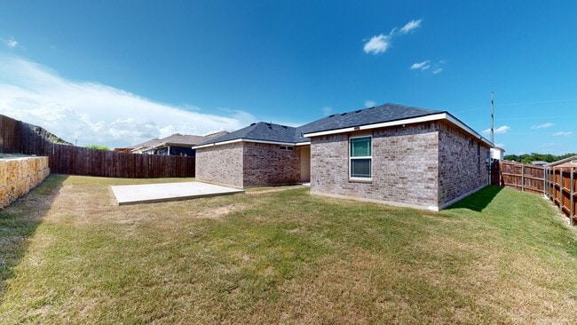 Building Photo - Minutes from Fort Hood charming 4 bedroom ...