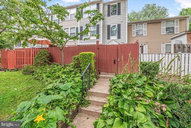 Foto del edificio - 13533 Demetrias Way